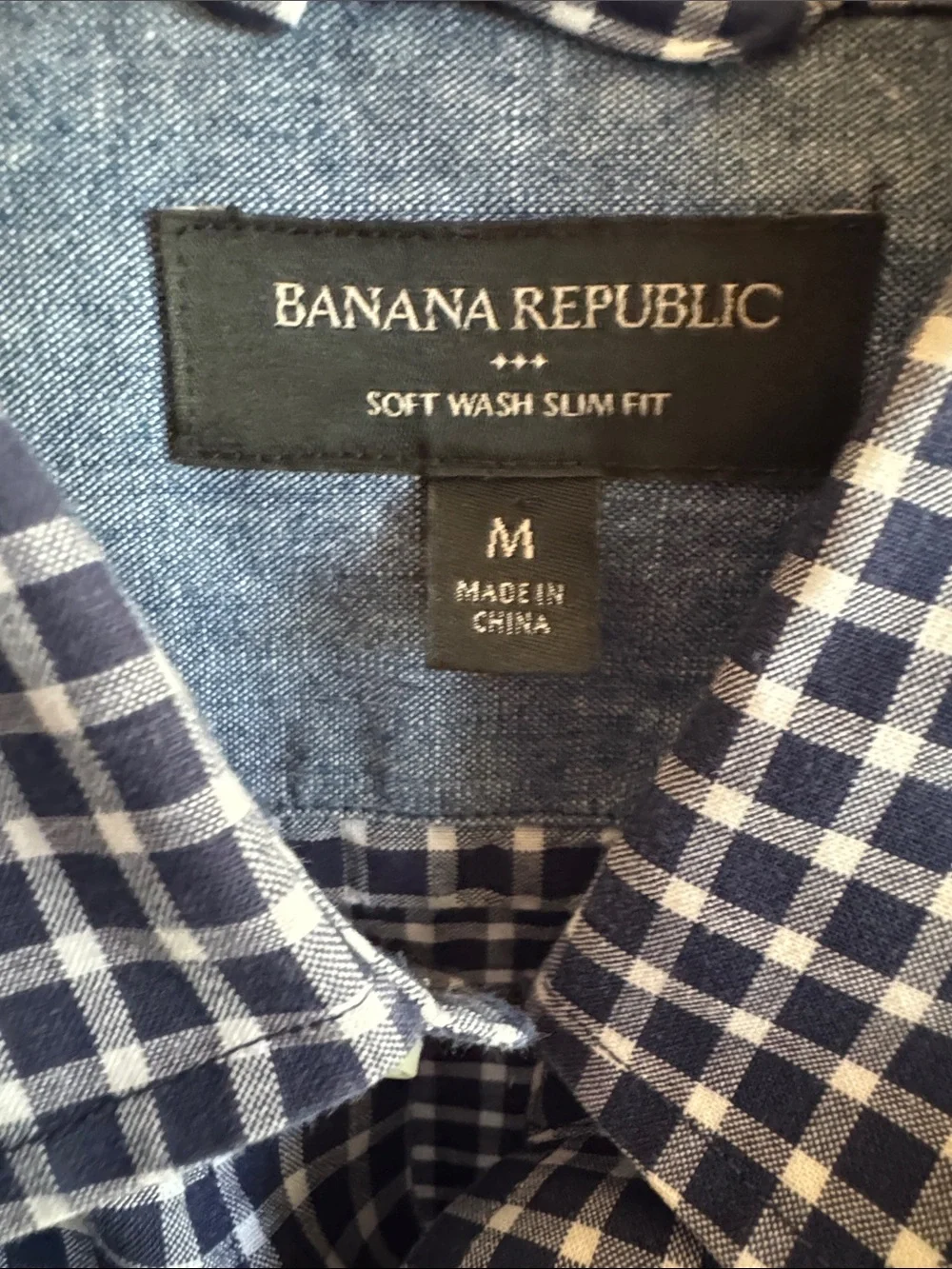 Banana Republic Navy and White Check Button-Down Shirt Mens Size Medium Slim Fit